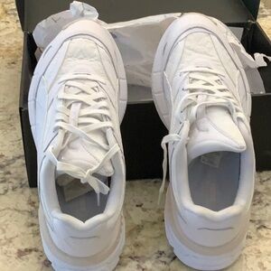 Puma womens sneaker